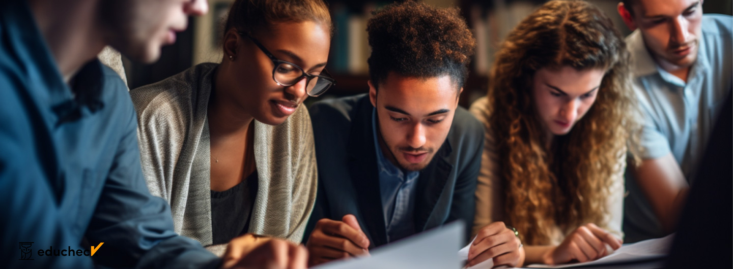 Politics, Philosophy and Economics &#40;PPE&#41; Studium: eine Gruppe von Studenten diskutiert