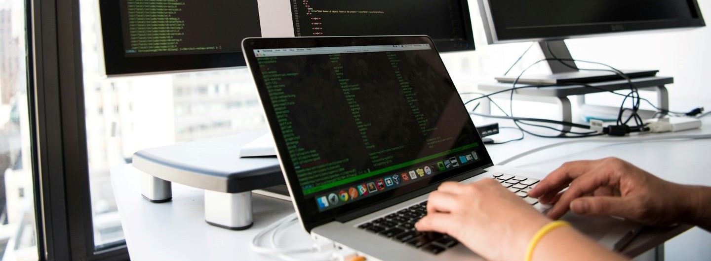 IT-Sicherheit als Karriereweg: Diese Weiterbildungen bringen dich in die Cybersecurity-Branche